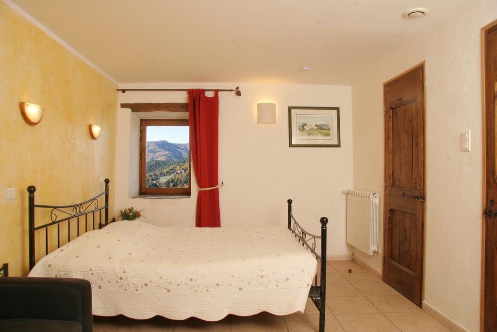 Chambres D'Hotes Lou-Rey Le Collet-de-Deze Bagian luar foto